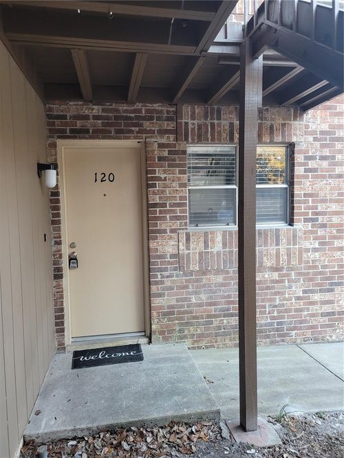 apt-120-10485 Carrollbrook Cir, TAMPA, FL, 33618-4107 | Card Image