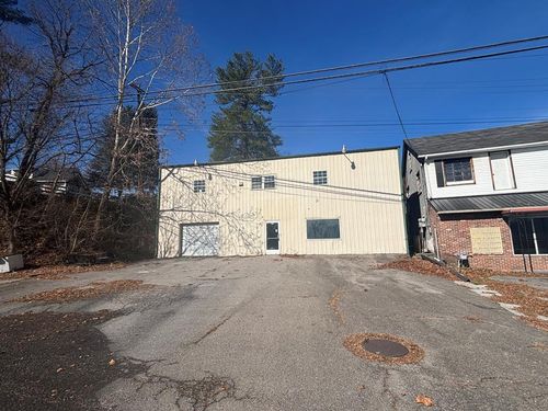 6195 Governor Gc Peery Hwy, Richlands, VA, 24641-2158 | Card Image