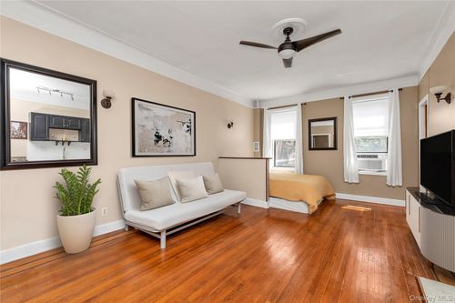 apt-a1-160 Powells Cove Blvd, Beechhurst, NY, 11357-1301 | Card Image