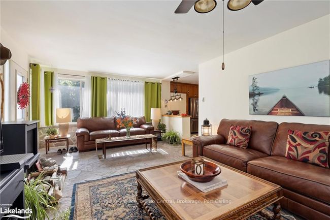 Living Room | Image 10