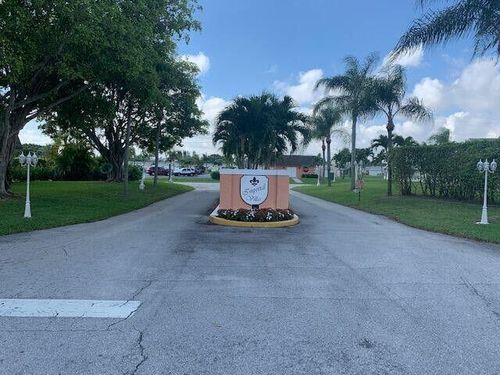 2821 Duke Ln, Delray Beach, FL, 33445-5828 | Card Image