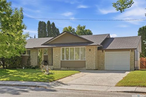 24 Harrison Crescent, Saskatoon, SK, S7J2L1 | Card Image