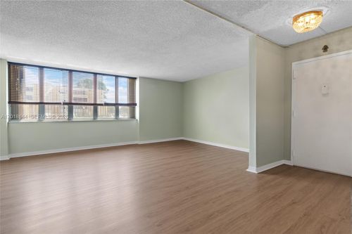 1d-6841 Sw 147th Ave, Miami, FL, 33193-1006 | Card Image