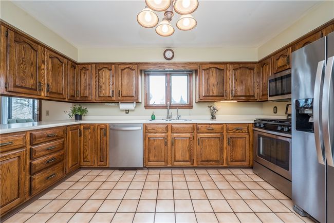 458 Rosslyn Ave, House other with 4 bedrooms, 2 bathrooms and 1 parking in Springdale PA | Image 14