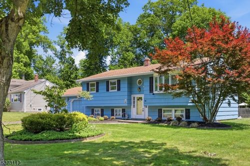 14 Hayward St, Bound Brook, NJ, 08805-1304 | Card Image