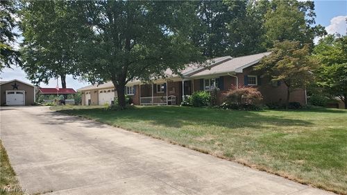 3758 S Sunnyfield Dr, Copley, OH, 44321-1944 | Card Image