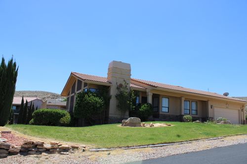2245 S Santa Maria Ct, St. George, UT, 84790-8359 | Card Image