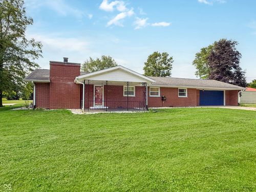8883 W Hilltop Ln, Elwood, IN, 46036-8863 | Card Image