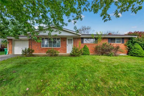 7485 Catalpa Dr, MACUNGIE, PA, 18062-9365 | Card Image
