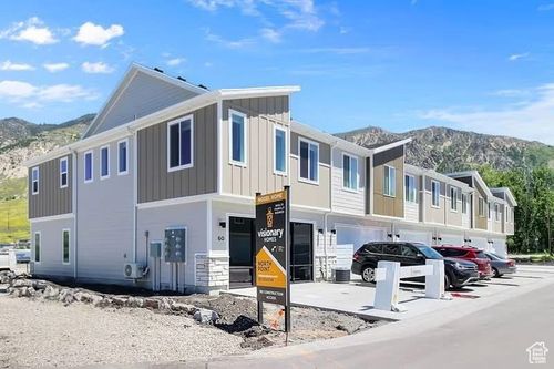 81 W 925 N, Brigham City, UT, 84302-1586 | Card Image