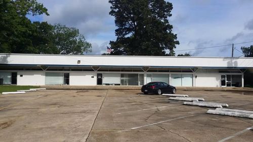 a-b-c-818 Main Street, Pineville, LA, 71360 | Card Image