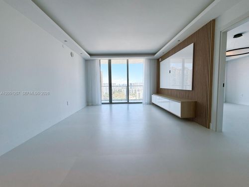 5-1405-330 Sunny Isles Blvd, Sunny Isles Beach, FL, 33160-5629 | Card Image