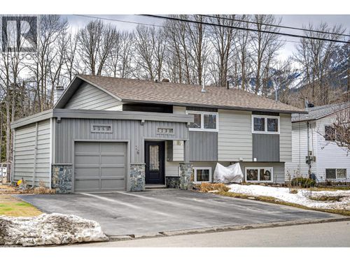 46 Mt Proctor Avenue, Fernie, BC, V0B1M3 | Card Image