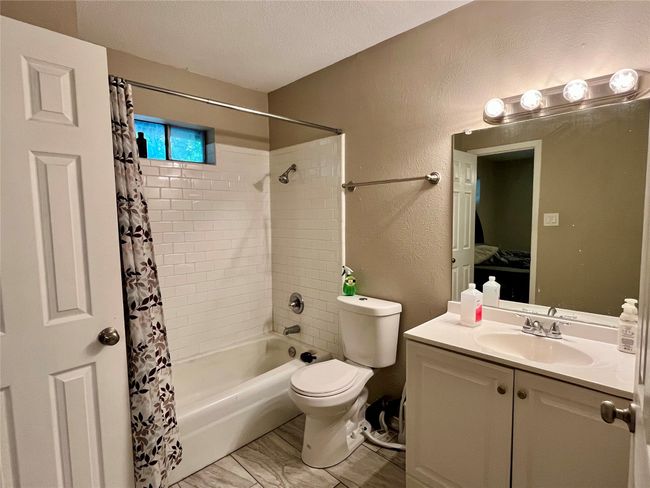 APT-4 - 1107 N Locust St, Condo with 2 bedrooms, 1 bathrooms and null parking in Denton TX | Image 10