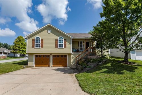 19600 E 9th St S, Independence, MO, 64056-3087 | Card Image