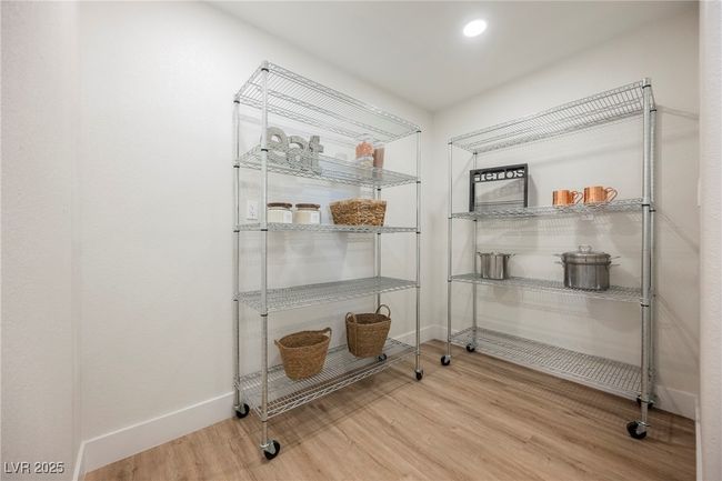 Walk-in pantry! | Image 22