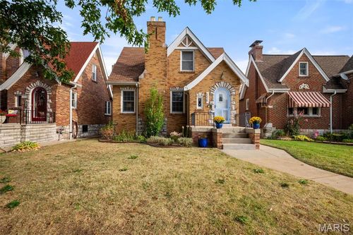 5329 Tholozan Ave, Saint Louis, MO, 63109-1767 | Card Image