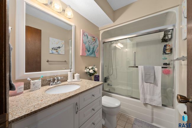 APT-201 - 3600 S Gateway Blvd, Condo with 2 bedrooms, 1 bathrooms and null parking in Sioux Falls SD | Image 13