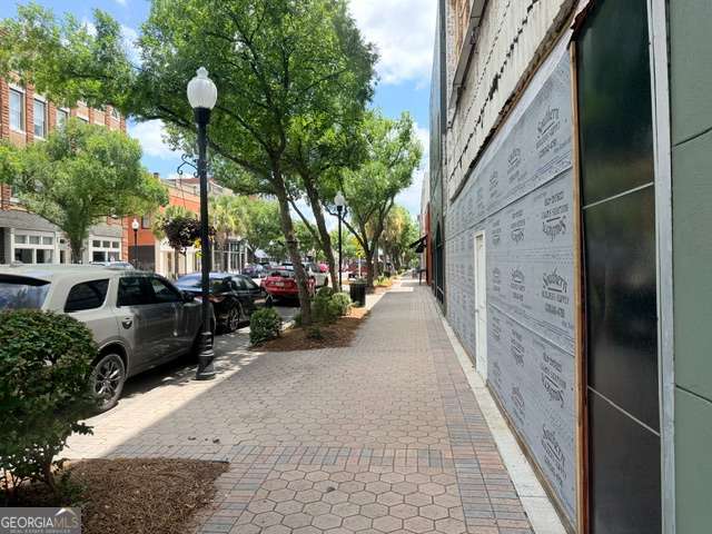 Commercial Sale in Valdosta