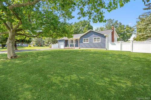 48 Newport Beach Blvd, East Moriches, NY, 11940-1570 | Card Image