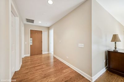 3D - 360 Green Bay Road, Condo with 2 bedrooms, 2 bathrooms and 2 parking in Winnetka IL | Image 2