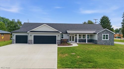 400 Crooks Avenue, Ravenswood, WV, 26164 | Card Image