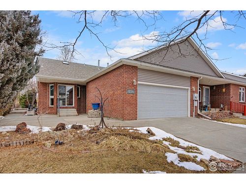 2102 Chesapeake Dr, Fort Collins, CO, 80524-2211 | Card Image