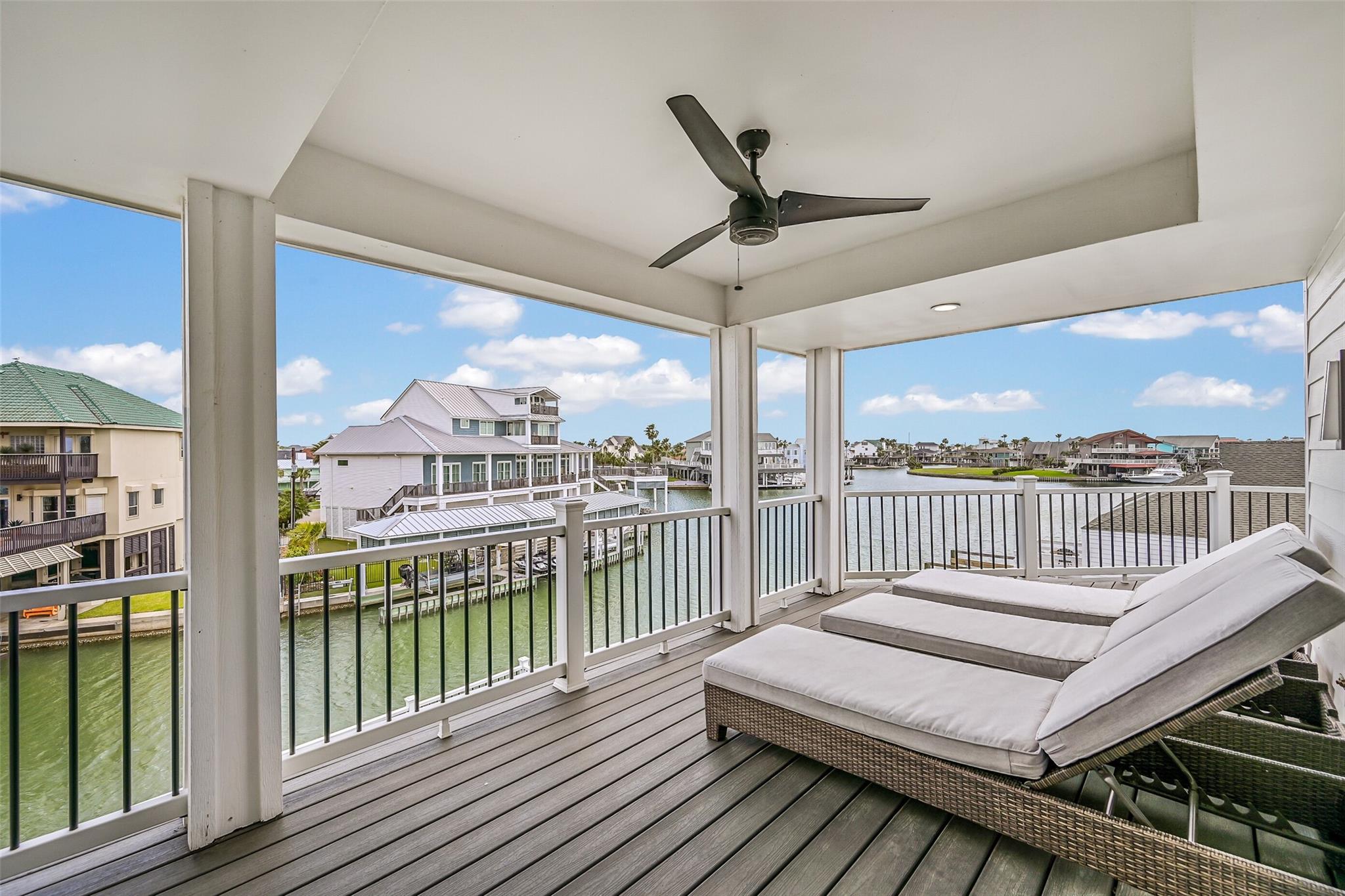 Residential in Tiki Island 3