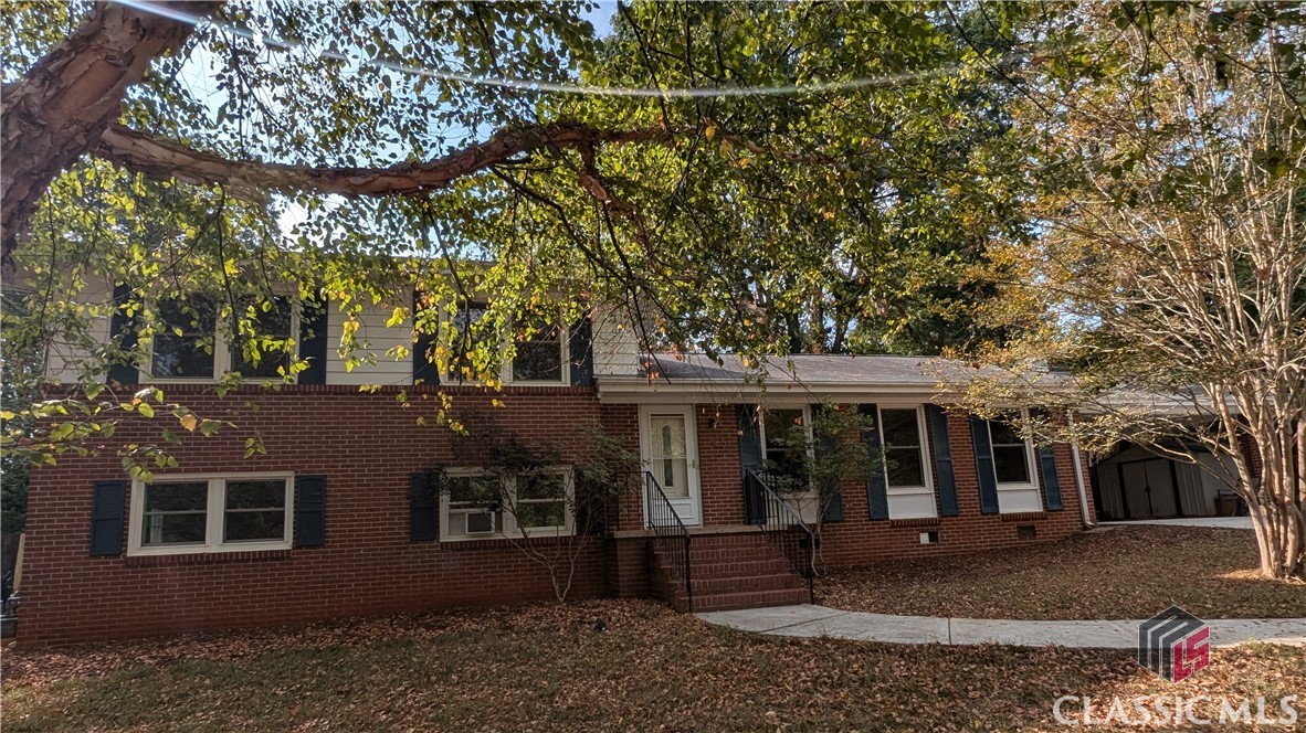 Woodvalley Ln, Athens, GA 30606