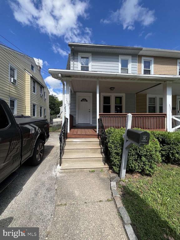 Ashland Ave, Glenolden, PA 19036