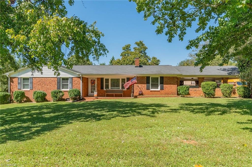 Linwood Southmont Rd, Lexington, NC 27292
