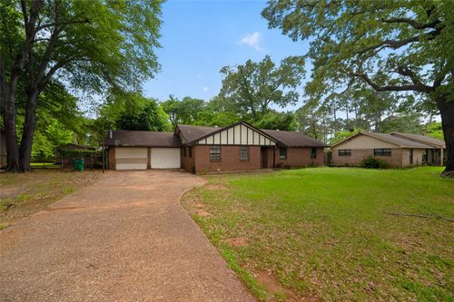 206 Clover Ln, Palestine, TX, 75803-5411 | Card Image