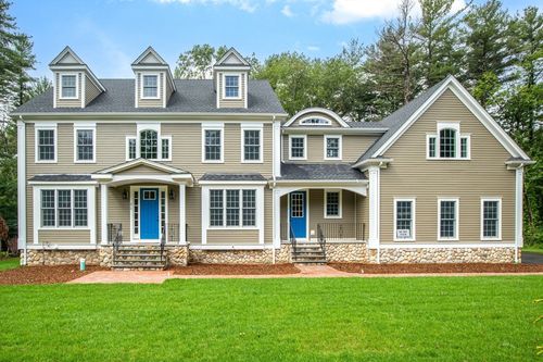 262 Meadowbrook Rd, Dedham, MA, 02026-5616 | Card Image
