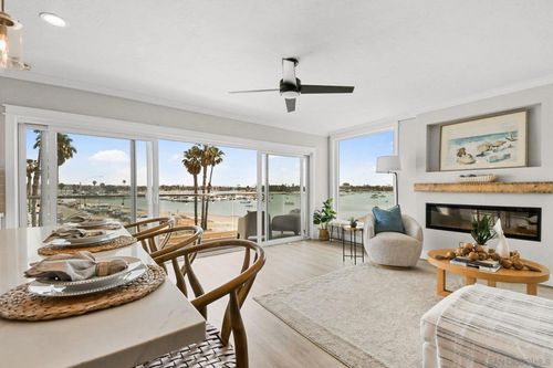 3c-3500 Bayside Walk, San Diego, CA, 92109-7462 | Card Image