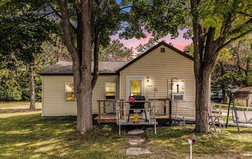 504 Allen St, Cadillac, MI, 49601-1708 | Card Image