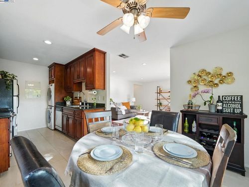 unit-93-900 Cambridge Dr, Benicia, CA, 94510-3629 | Card Image