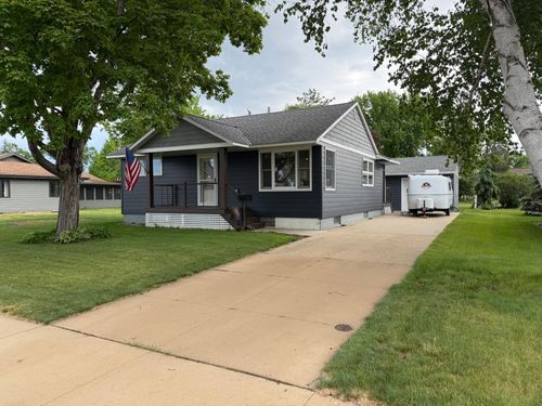 544 Oak St N, Sauk Centre, MN, 56378-1021 | Card Image