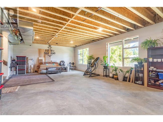 2737 Cedar Ridge St, House other with 2 bedrooms, 2 bathrooms and 4 parking in Lumby BC | Image 29