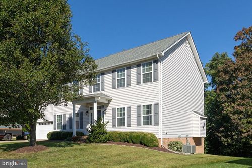 448 Canyon Rd, WINCHESTER, VA, 22602-7045 | Card Image