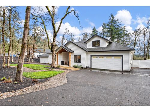 683 Oak St, Springfield, OR, 97477-4688 | Card Image