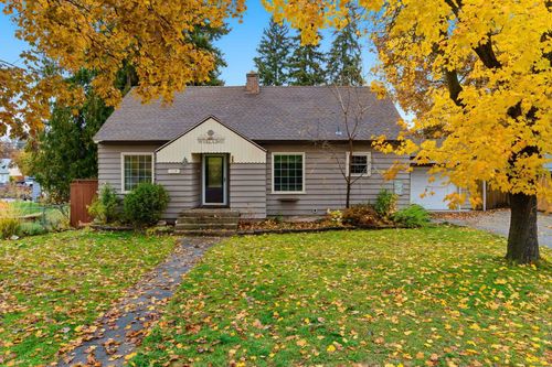 3218 W Rockwell Ave, Spokane, WA, 99205-1666 | Card Image