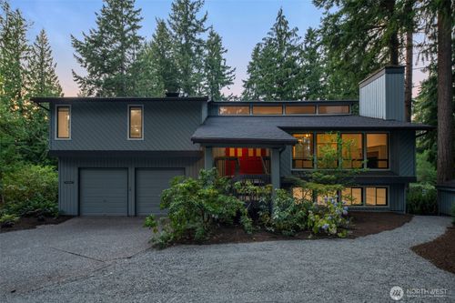 21812 Se 28th St, Sammamish, WA, 98075-7123 | Card Image