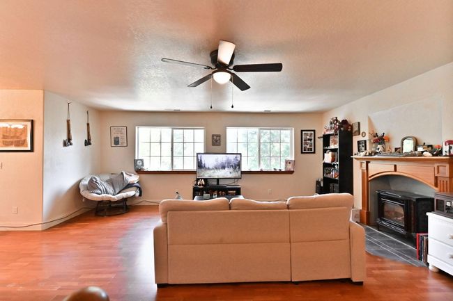 22464 N Tuolumne Rd, House other with 3 bedrooms, 3 bathrooms and null parking in Twain Harte CA | Image 33