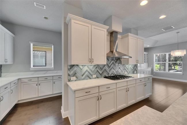 Kitchen | Image 12