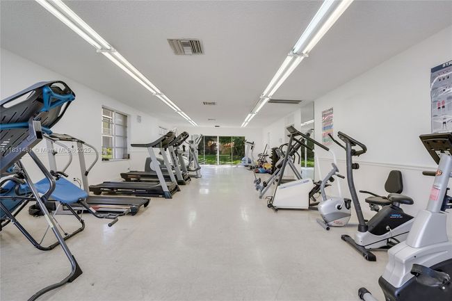 APT-334D - 4502 Federal Hwy, Condo with 2 bedrooms, 2 bathrooms and null parking in Lighthouse Point FL | Image 6