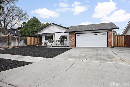 1395 Boysea Dr, San Jose, CA, 95118-1902 | Card Image