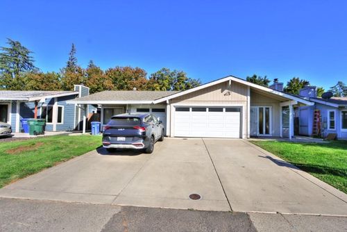 2430 Camino Garden Way, Carmichael, CA, 95608 | Card Image
