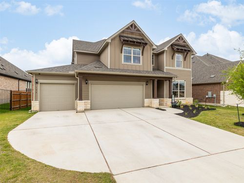 104 Keswisck St, Liberty Hill, TX, 78642-2816 | Card Image