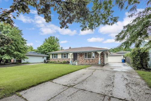 222 Echo Lane, Racine, WI, 53406 | Card Image