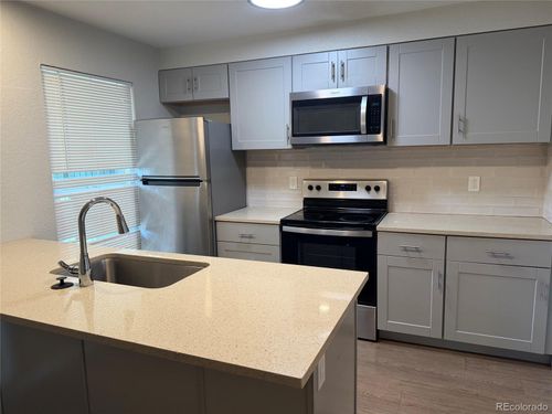 1439 Norfolk St, Aurora, CO, 80011-7553 | Card Image
